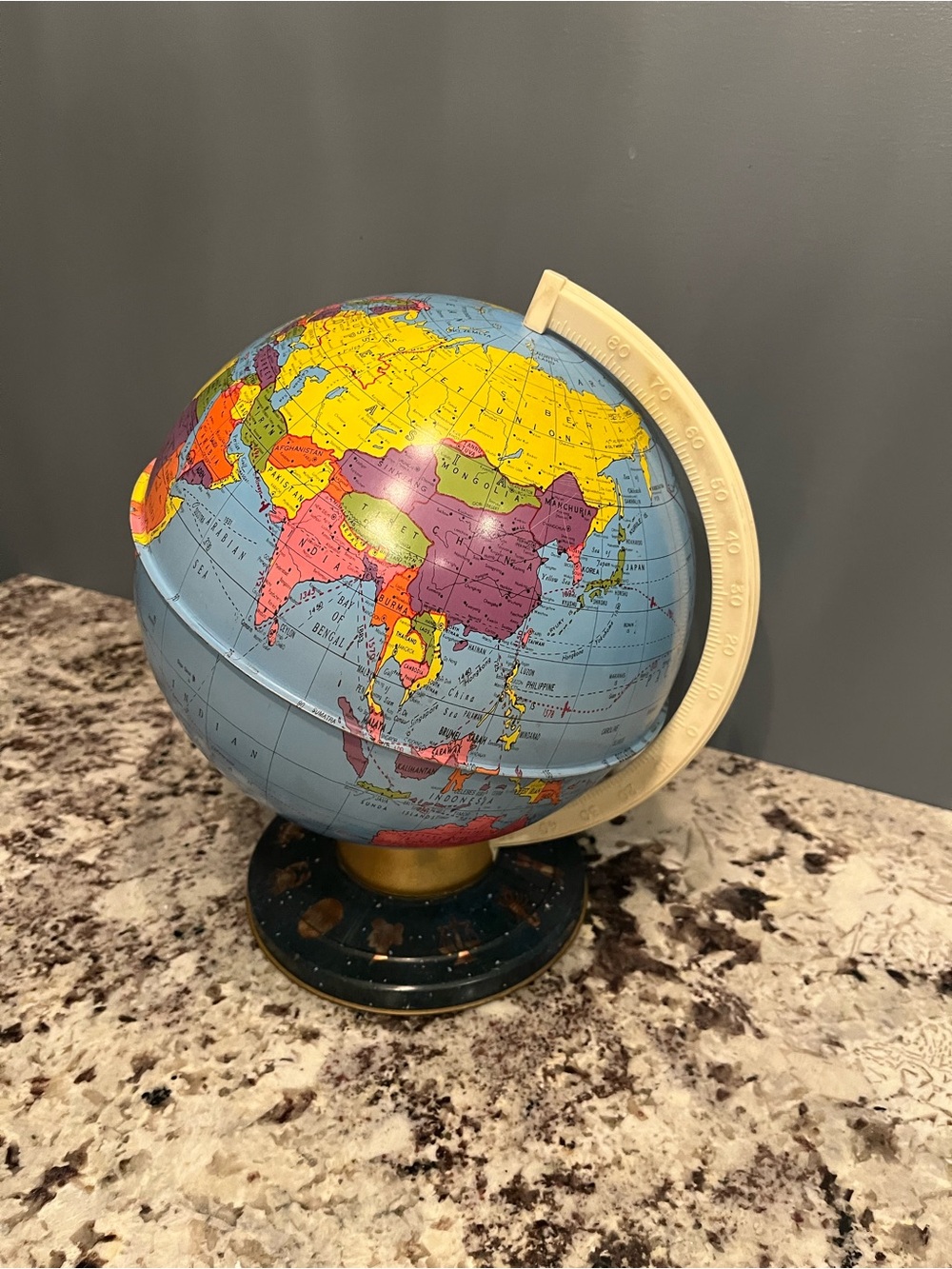 Vintage-Style Blue World Globe Decorative Accent (Blue, Multicolor)